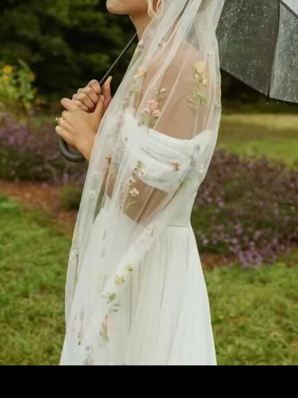 Creamy White Chapel Length Veil Colorful Floral Embroidery 🌸🌼🌿
